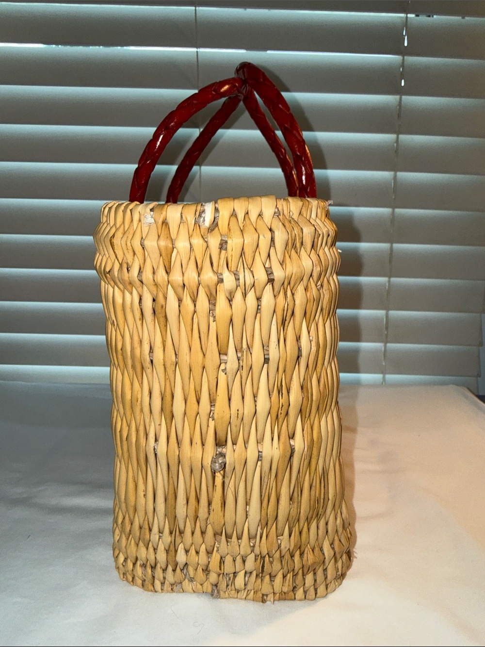 Moroccan Straw Tote Bag w/Red Handles, 11.5”Lx5.5"Wx8.5"H eco-friendly - Picture 2 of 6